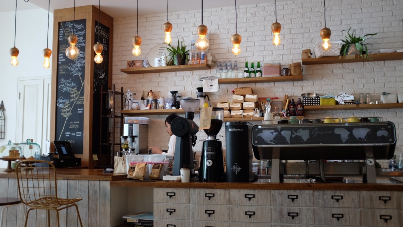 vitrine-GRASSE-min_coffee_shop_light_cafe_coffee_shop-32620